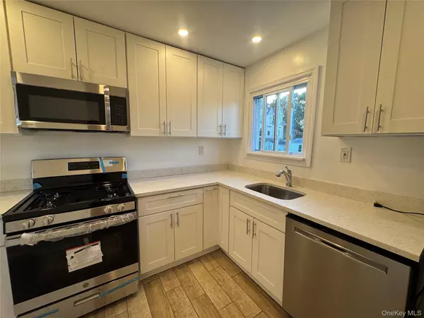 27 4th AVE, Pelham, NY 10803