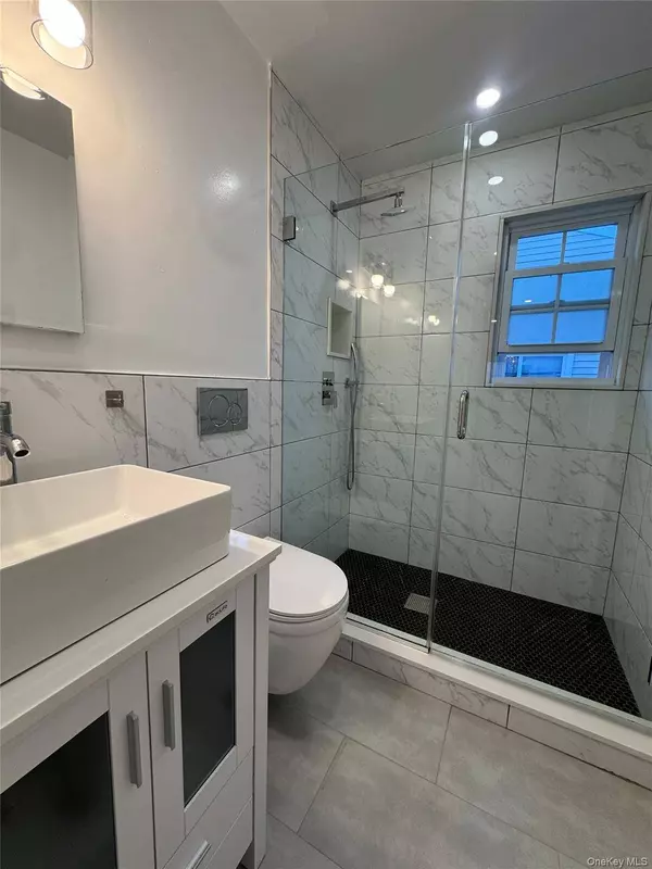 27 4th AVE, Pelham, NY 10803