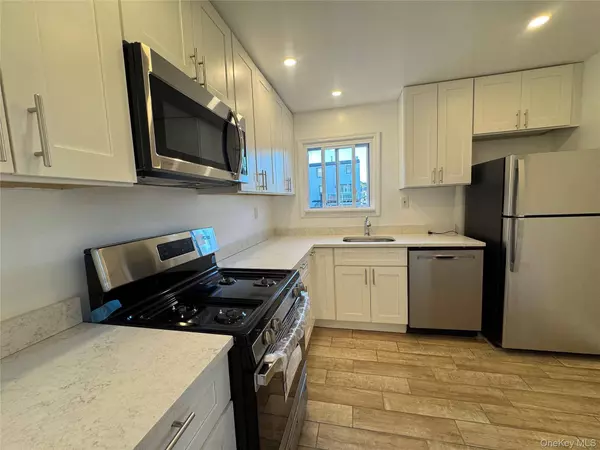 27 4th AVE, Pelham, NY 10803