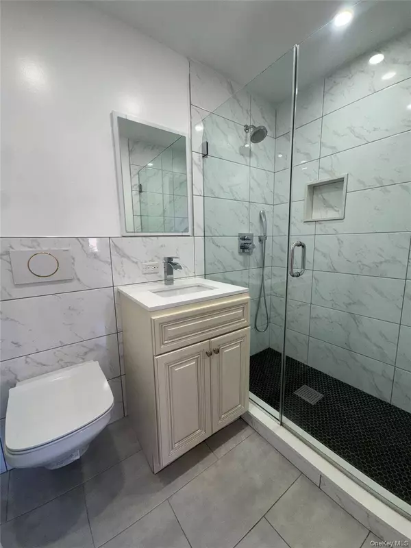 27 4th AVE, Pelham, NY 10803