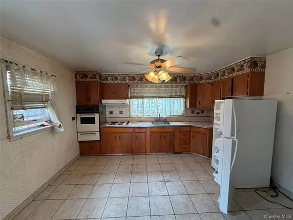 180 Swinton AVE, Bronx, NY 10465