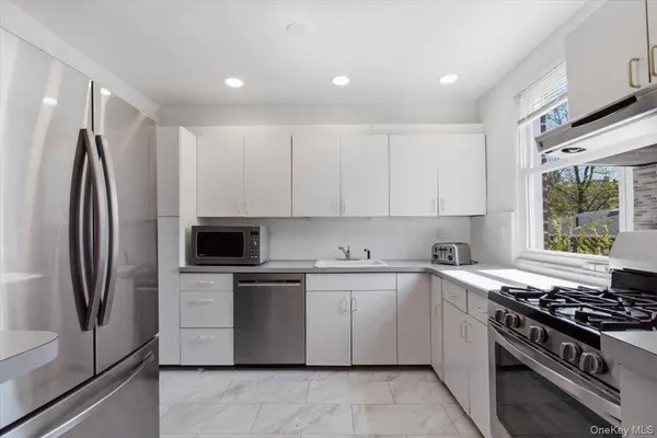 228 W 260th ST, Bronx, NY 10471