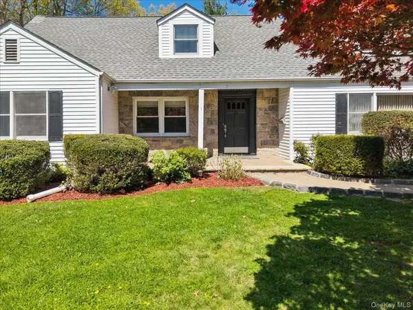 1 Windingwood RD, Port Chester, NY 10573