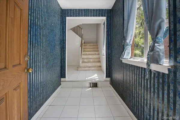 4534 Henry Hudson Pkwy, Bronx, NY 10471