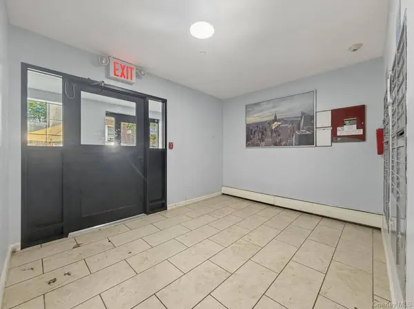 856 E 213th ST, Bronx, NY 10467