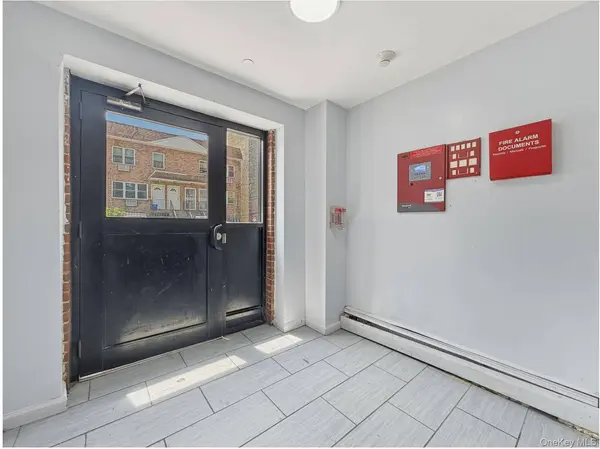 715 E 214th ST, Bronx, NY 10467