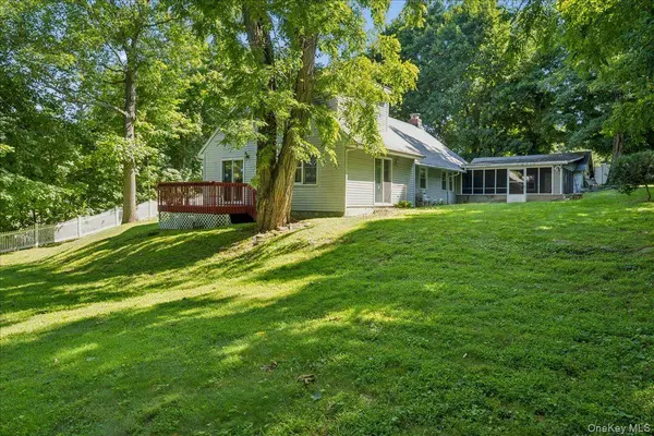 275 Old Tarrytown RD