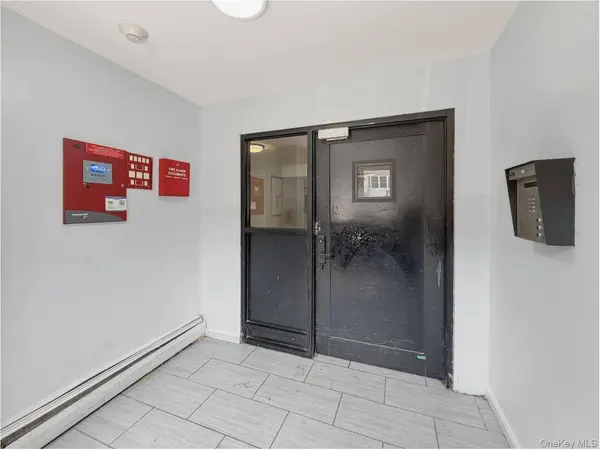 715 E 214th ST, Bronx, NY 10467