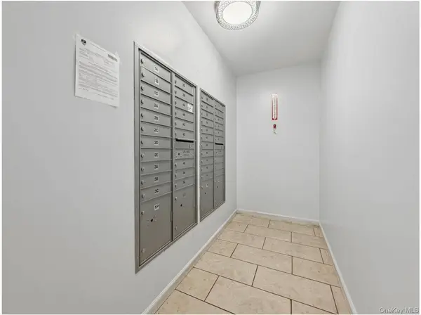 715 E 214th ST, Bronx, NY 10467