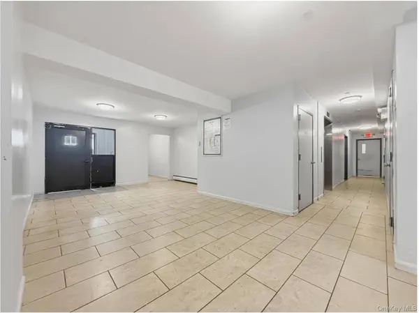 715 E 214th ST, Bronx, NY 10467