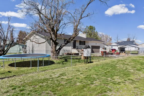 5785 S 6000 W, Hooper, UT 84315-9779
