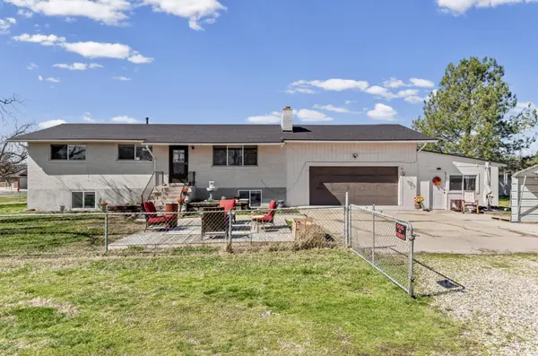 5785 S 6000 W, Hooper, UT 84315-9779