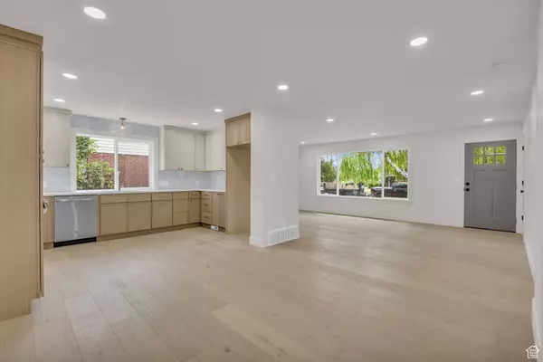 2965 S HARTFORD ST, Salt Lake City, UT 84106