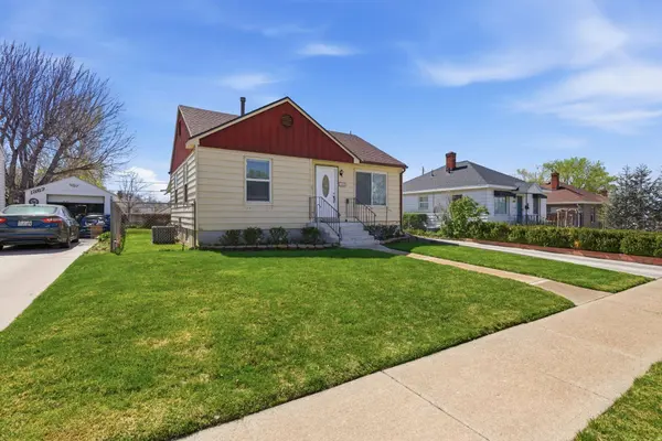 1359 E SWAN, Ogden, UT 84401