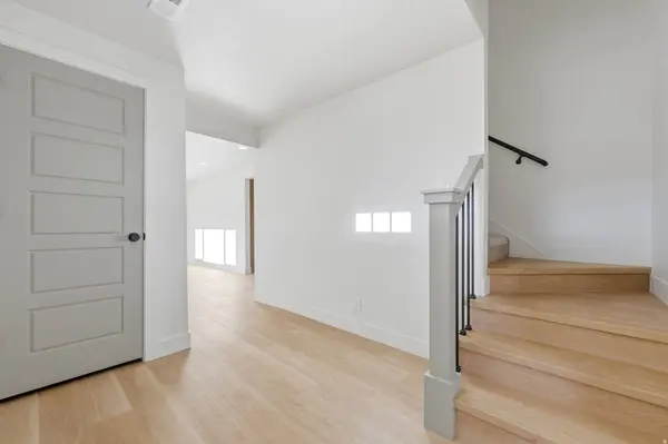 5406 S YORK ST, Murray, UT 84117