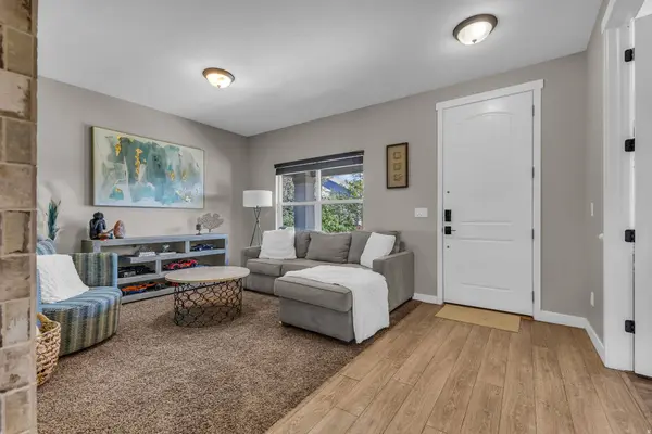 10498 S BROOKLYN VIEW LANE CIR W, South Jordan, UT 84095