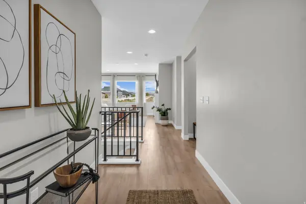 1005 E ANTELOPE DR, Eagle Mountain, UT 84005
