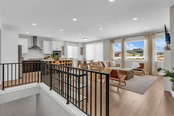 1005 E ANTELOPE DR, Eagle Mountain, UT 84005