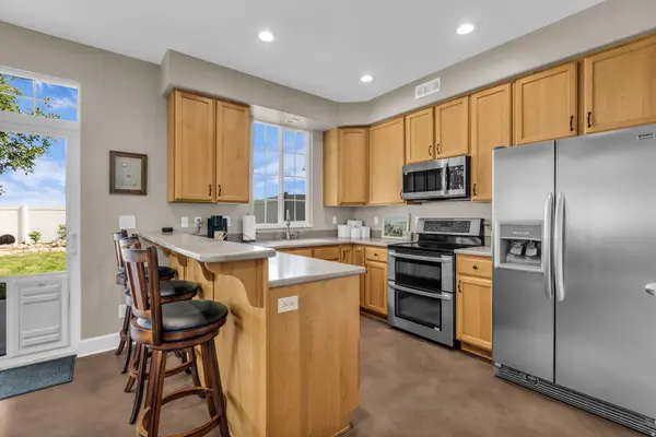 658 CANTERBURY LN, North Salt Lake, UT 84054