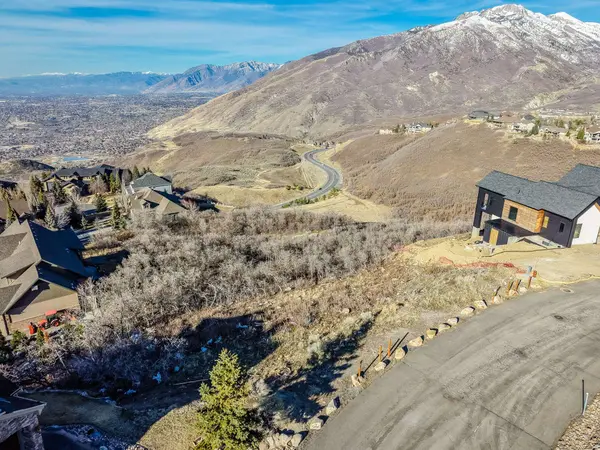 1565 E TRAIL CREST CT #18, Draper, UT 84020