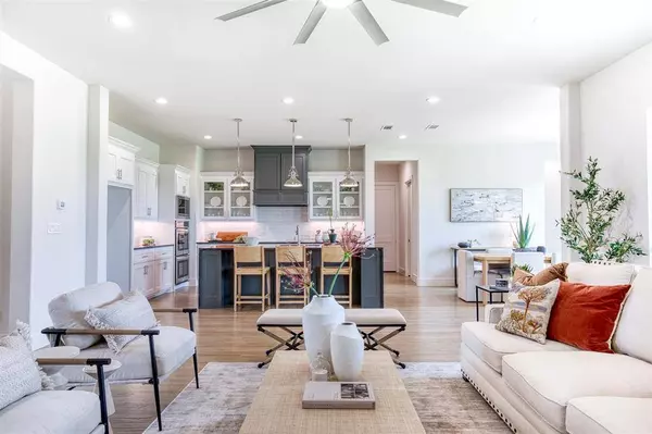 1355 Canyon Lake Road, Wills Point, TX 75169