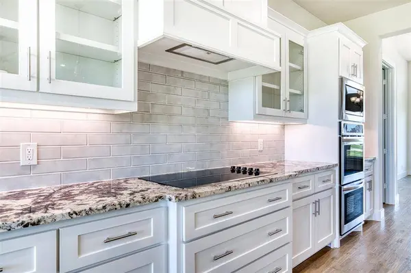 1407 Deerfield Drive, Wills Point, TX 75169
