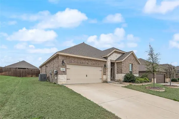 4009 Clearline Drive, Forney, TX 75126