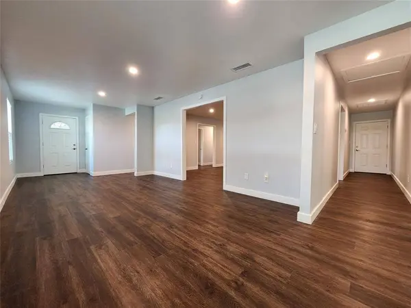808 S Bois D'Arc, Forney, TX 75126