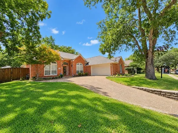 4213 Pecan Grove Lane, Rowlett, TX 75088