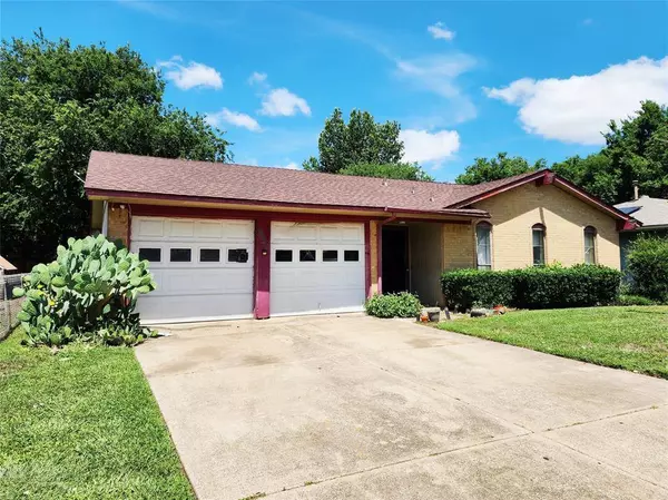 327 Teakwood Street, Mesquite, TX 75149