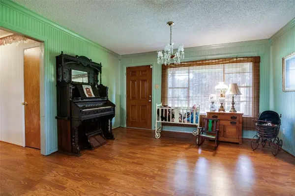 464 Vz County Road 2120, Canton, TX 75103