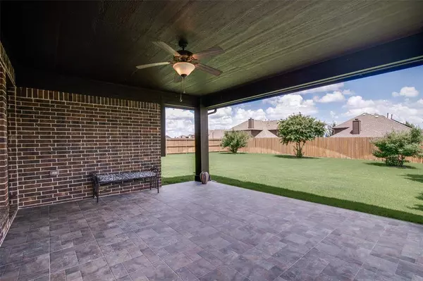 1813 Chadwick Lane, Forney, TX 75126