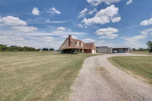 1482 Fm 667, Purdon, TX 76679