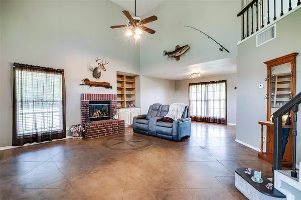 1482 Fm 667, Purdon, TX 76679