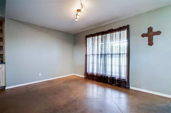 1482 Fm 667, Purdon, TX 76679