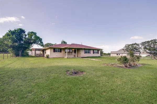 464 VZ County Rd 2120, Canton, TX 75103