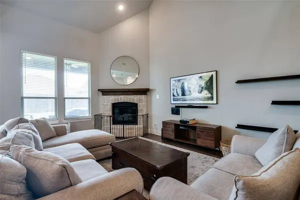 1549 Sugarberry Drive, Forney, TX 75126