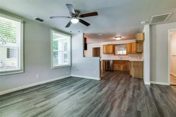 606 W High Street, Terrell, TX 75160