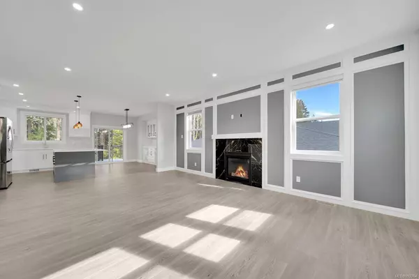 394 Avaani Way, Nanaimo, BC V9R 4J5