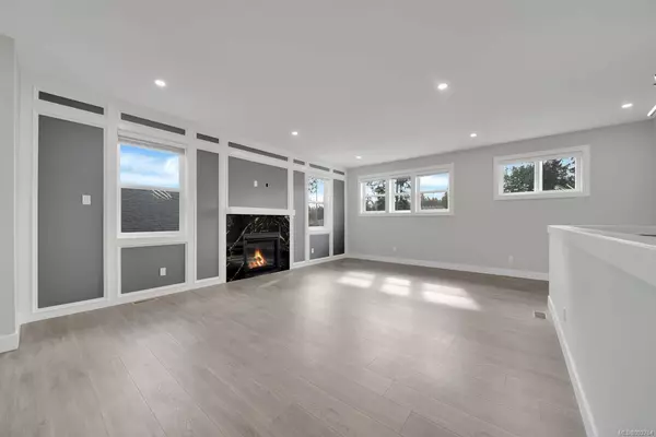 394 Avaani Way, Nanaimo, BC V9R 4J5