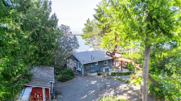 51 Malaspina Dr, Gabriola Island, BC V0R 1X1