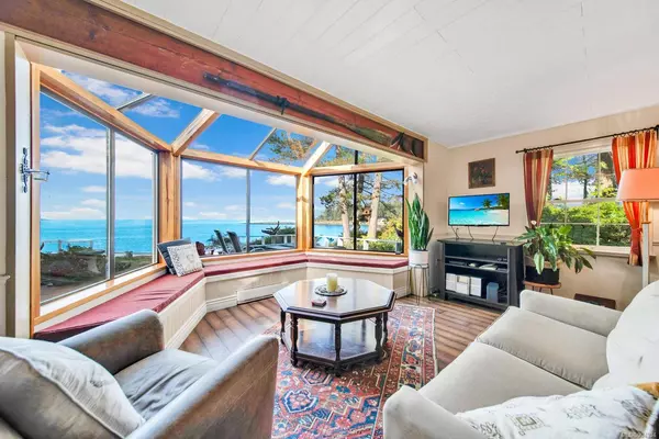 51 Malaspina Dr, Gabriola Island, BC V0R 1X1