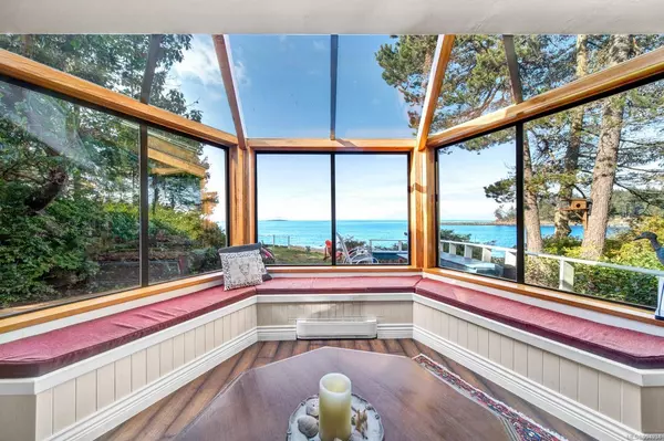 51 Malaspina Dr, Gabriola Island, BC V0R 1X1