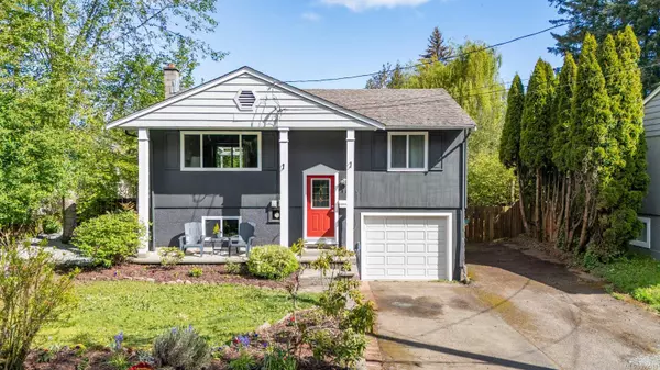 676 Beaconsfield Rd, Nanaimo, BC V9R 1X2