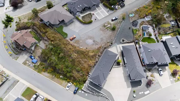 104 Bray Rd, Nanaimo, BC V9T 0C2