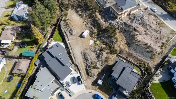 5605 Cougar Ridge Pl, Nanaimo, BC V9T 5R6