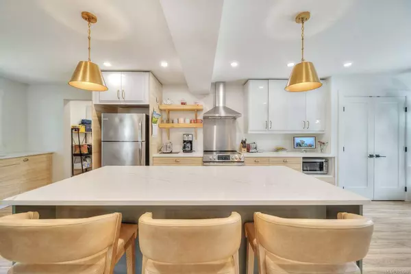 191 Summit Dr, Nanaimo, BC V9T 4X7