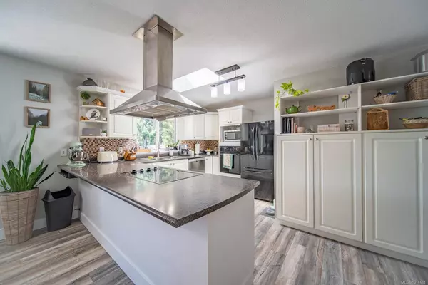 2134 Yellow Point Rd, Nanaimo, BC V9X 1W6