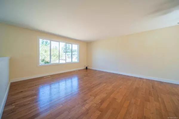 2591 Rosstown Rd, Nanaimo, BC V9T 3R9