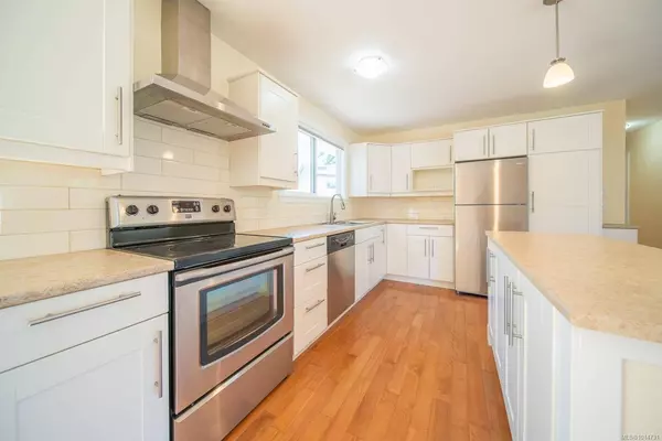 2591 Rosstown Rd, Nanaimo, BC V9T 3R9